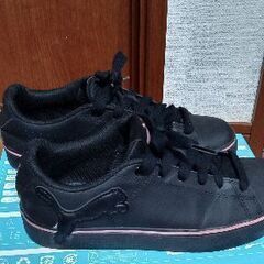 プーマ　ウィメンズ　スニーカーの画像