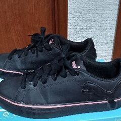 プーマ　ウィメンズ　スニーカーの画像