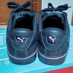 プーマ　ウィメンズ　スニーカーの画像