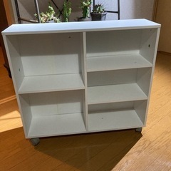 タイヤ付き本棚