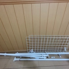ダーツボードとつっぱりの画像