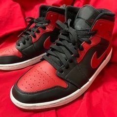 スラムダンク　美品　27.5 ナイキ エアジョーダン 1 ミッド スニーカー AJ1 ブレッド ブラック レッド　NIKE AIR JORDAN 1 の画像
