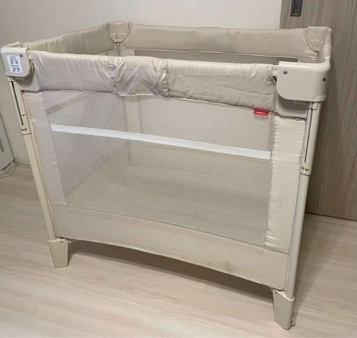 アップリカ　ベビーベッド　ココネルエアープラス