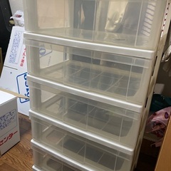 【お譲りします！】５段クリア衣装ケース