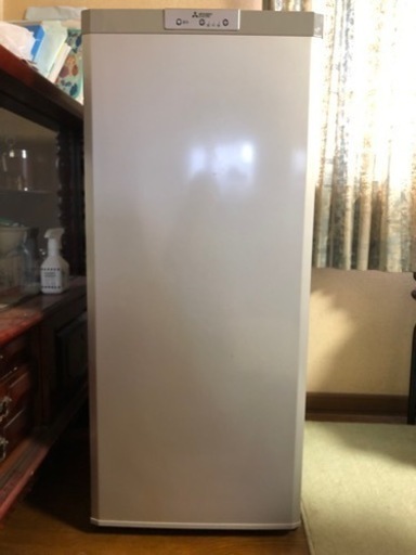[購入者様決定致しました]三菱 ノンフロン冷凍庫 121L 扉を開けず温度調整