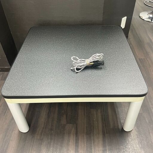 美品 カジュアルコタツ こたつ 一人暮らし 単身赴任 YMK-75E 75cm 正方形 500w 動作品 こたつ布団なし