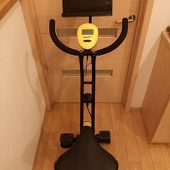 折り畳み式エアロバイク（油圧式）の画像