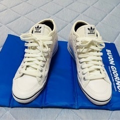 adidas ハイカットスニーカー　23.5センチ（インヒール有）の画像