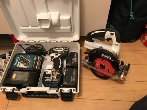 マキタ　14Vインパクトドライバーと丸ノコ　フルセット❗️ バッテリー3個セット！