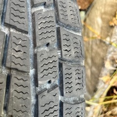 値下げしました！　DUNLOP スタッドレス　155/65/R13の画像