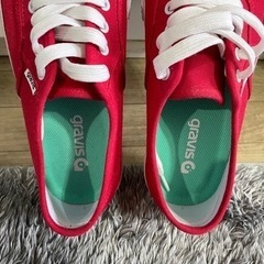 men'sスニーカー（gravis グラビス）赤　 27㎝ / US9【値下げ交渉可】 の画像