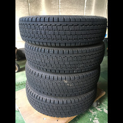 スノータイヤ　軽トラック用　145R12LT