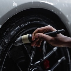 車の洗車の画像