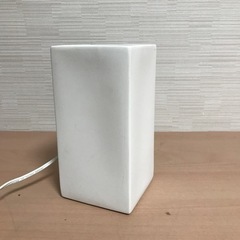 ニトリ 陶器製ランプの画像