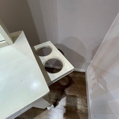 美容室　ドレッサー【取りに来て頂きたいです】の画像