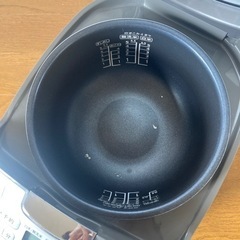 炊飯器の画像