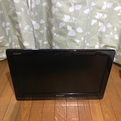 テレビ　AQUOS 