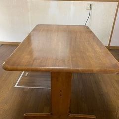 ダイニングテーブル