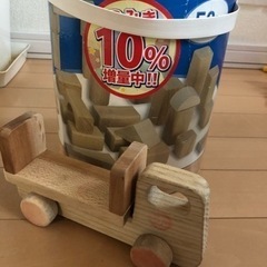 つみき　積み木　HEROS 木の車