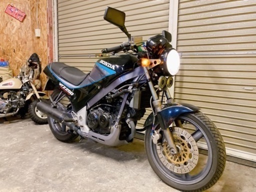 ホンダ　VTZ250 配送可能　支払いは現金or振り込みも可能　黒