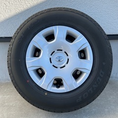ハイエース純正タイヤ　新車外し