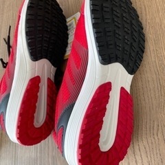 新品未使用 スポーツシューズ 27cmの画像