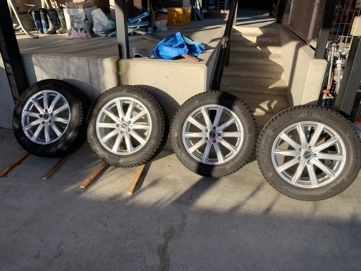 ブリヂストン 18インチ スタッドレスタイヤ4本