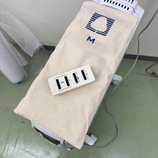 DeLonghi ドラゴンデジタル オイルヒーター TDD0915W 10〜13畳 リモコン 収納カバー付き 暖房機具 デロンギ 菊倉