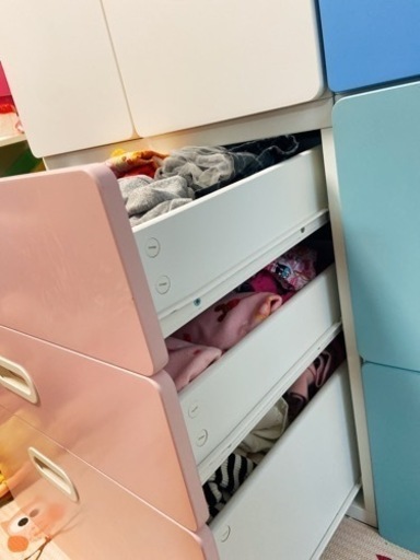 IKEA　クローゼット　（ピンク）