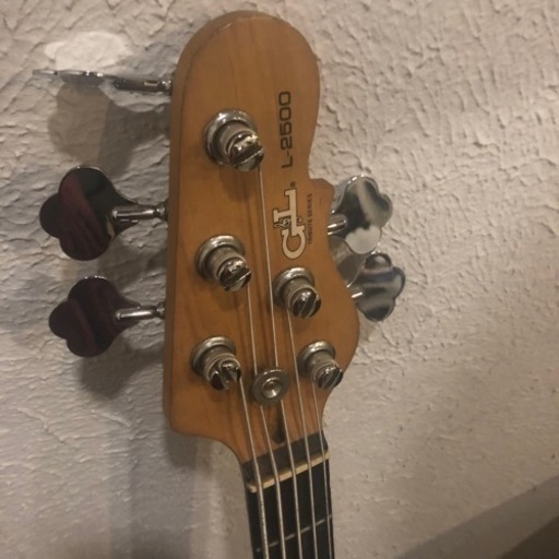 G&L L-2500 5弦ベース