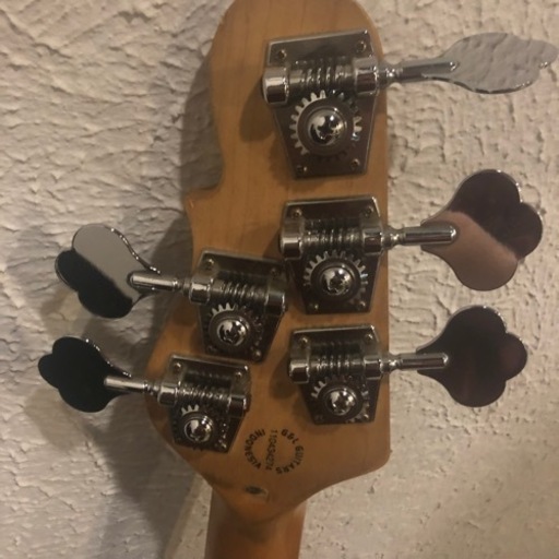 G&L L-2500 5弦ベース