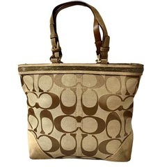 COACH コーチ シグネチャー スエードキャンバス トートバッグの画像