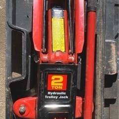 貸します◆２ｔフロアジャッキ◆　愛車の下回り作業やタイヤ交換などに