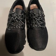 【新品未使用】シューズ 27.5cmの画像