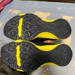 スニーカー　UNLIMITIVの画像