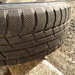 ヴェルファイア　スタッドレスタイヤ4本の画像