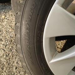 ヴェルファイア　スタッドレスタイヤ4本の画像