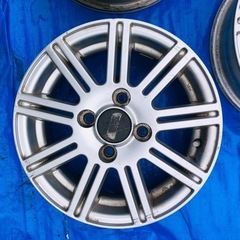 13 インチ アルミホイール　②