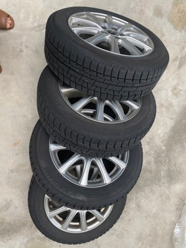 美品　高年式　シエンタ　スタッドレス　185/60R/15