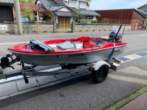 フィッシングボート　ヤマハ8馬力（取引中）