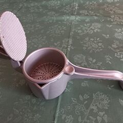 ハンド ジューサー 果汁絞り器 手動式 の画像