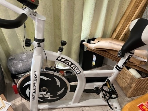 HAIGE 静音 小型 スピンバイク メーター付き（カロリー 距離 速度 時間）／HG-YX-5006