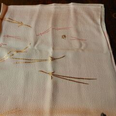 風呂敷　縮緬 絹100％　7０cm×75cm 正絹ふろしき 大判　和装小物の画像