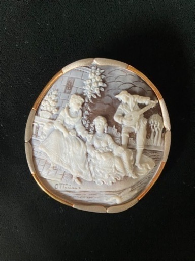 シェルカメオブローチ