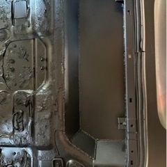 お車のフロアの腐食修理🛠ジムニー‼️ランクル‼️ハイエース等車種問わずフロアの腐食修理致します‼️ - 助け合い