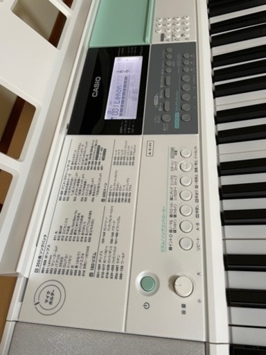 【美品】カシオ　電子ピアノ　光ナビゲーションキーボード　CASIO LK-512 