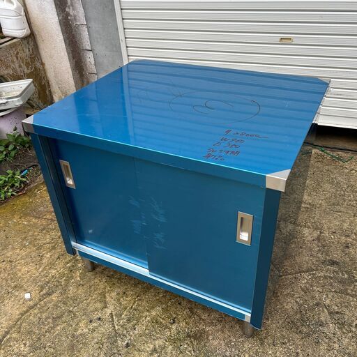 ★　新品　業務用ステンレス戸棚　W900　D750　H800　★