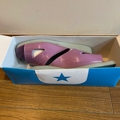 新品。ピッタリサンダル