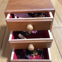 アクセサリーケース　小物入れ