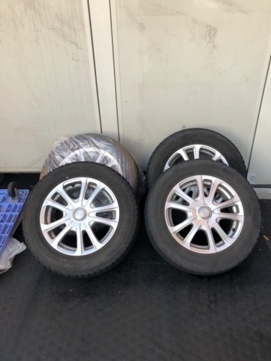 15インチ　スタッドレスタイヤ